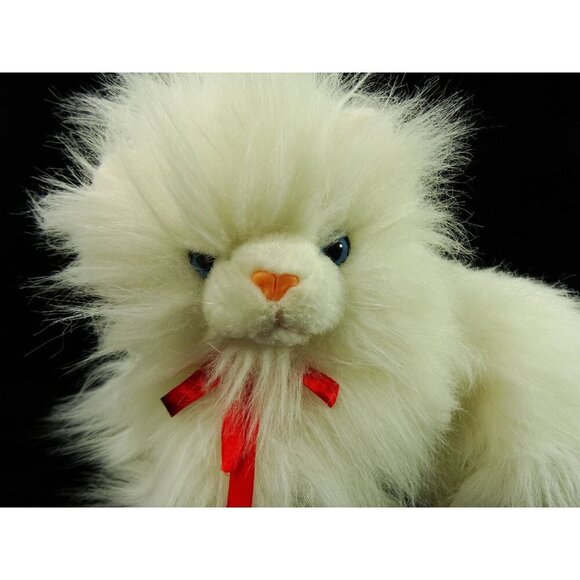 Chrisha Playful Plush White Persian Cat Fluffy Stuffed Animal Vintage 1988 - Picture 4 of 8